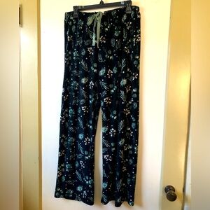 Winter Willow & Pine Print Drawstring Loungewear